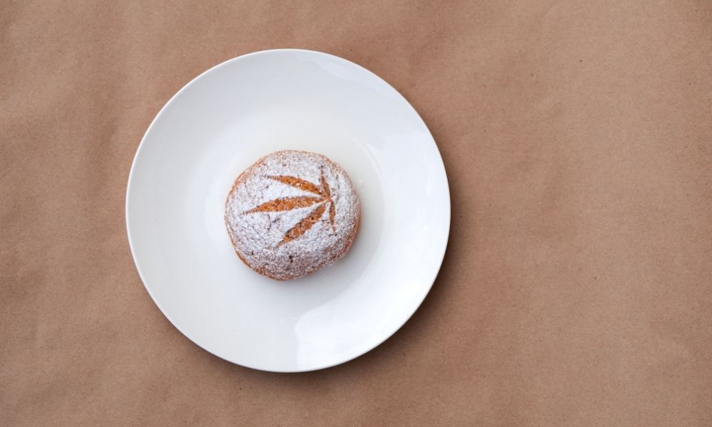powdered pastry with leaf design