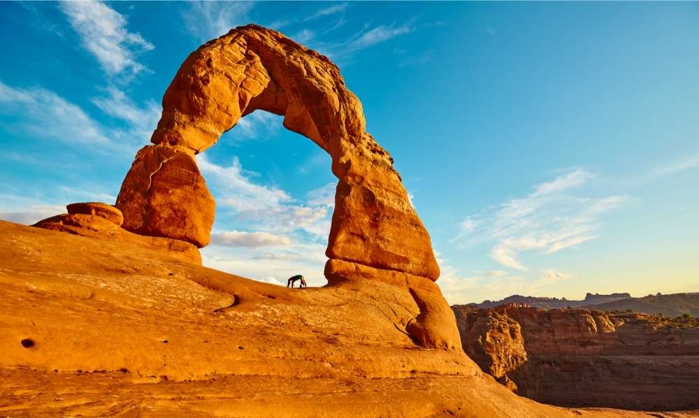 Mountain-structure-red-clay-in-utah