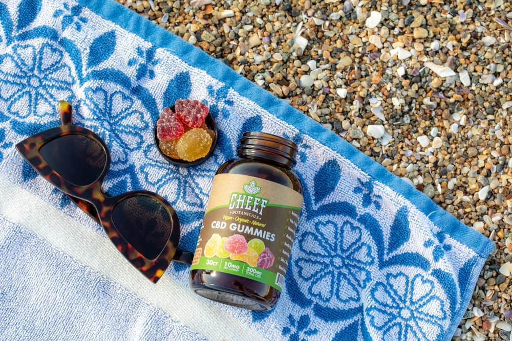 cheef-beach-shoot-300mg-gummie