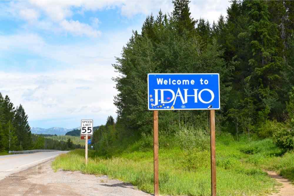 road sign welcoming you to idaho